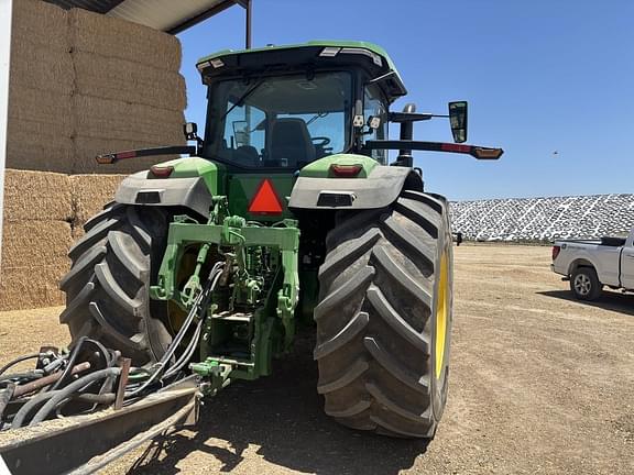 Image of John Deere 8R 230 equipment image 3
