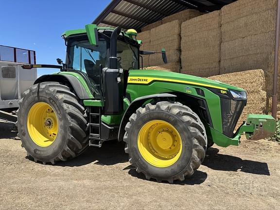 Image of John Deere 8R 230 Primary image