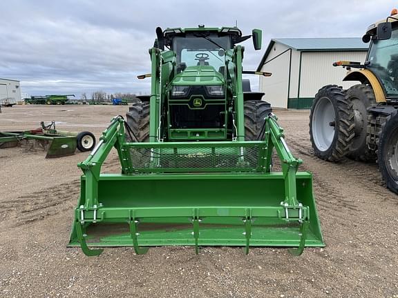 Image of John Deere 8R 230 equipment image 1