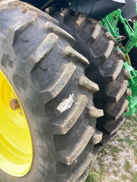 Image of John Deere 8R 250 equipment image 4