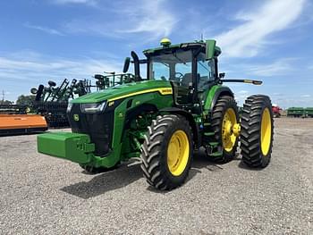 2023 John Deere 8R 250 Equipment Image0