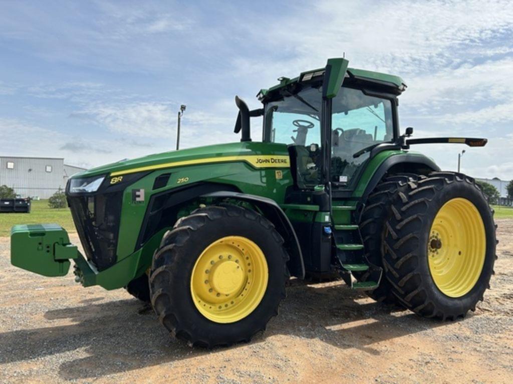 Image of John Deere 8R 250 Primary image