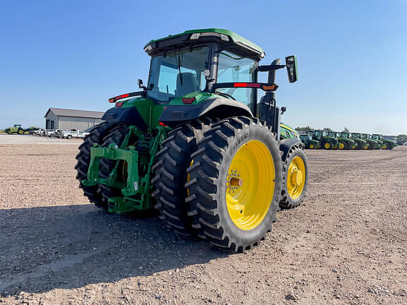 Image of John Deere 8R 250 equipment image 4