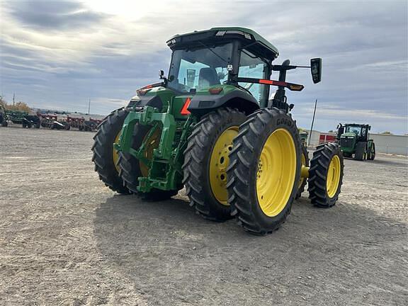 Image of John Deere 8R 250 equipment image 4