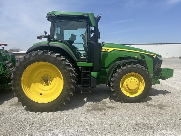 Image of John Deere 8R 250 equipment image 1