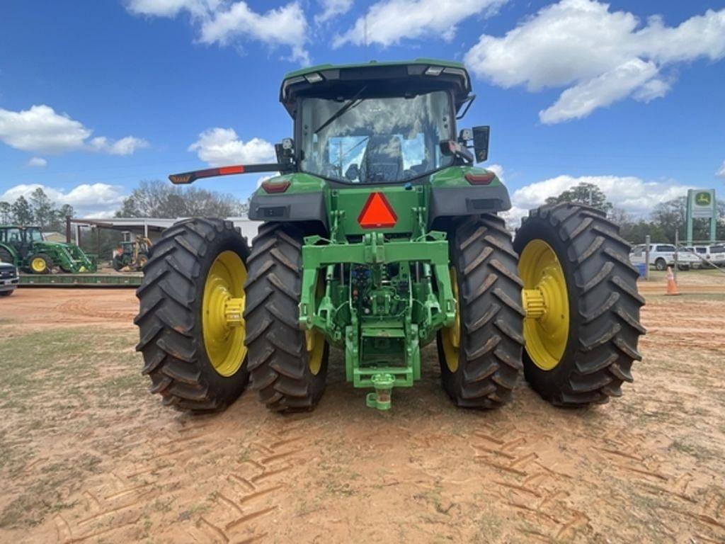 Image of John Deere 8R 250 Image 1