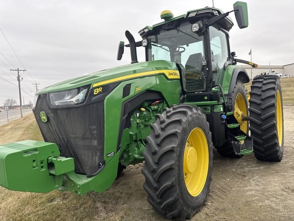 Main image John Deere 8R 250