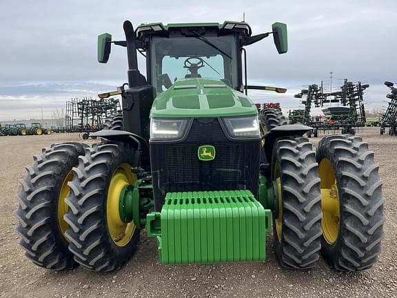 Image of John Deere 8R 250 equipment image 2