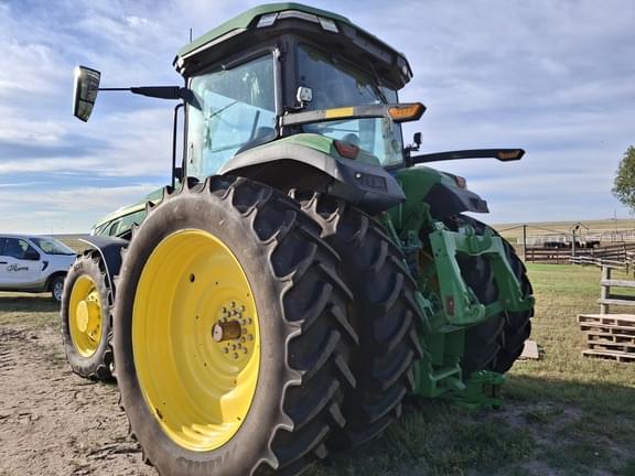 Image of John Deere 8R 250 equipment image 3
