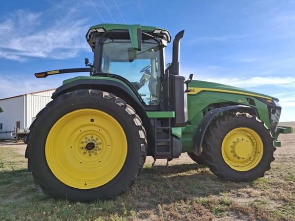 Image of John Deere 8R 250 equipment image 1