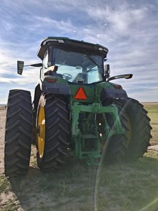 Image of John Deere 8R 250 equipment image 2