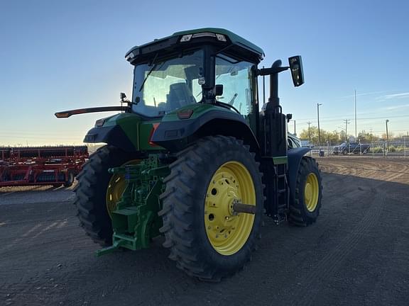 Image of John Deere 8R 250 equipment image 2