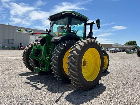 Image of John Deere 8R 250 equipment image 3