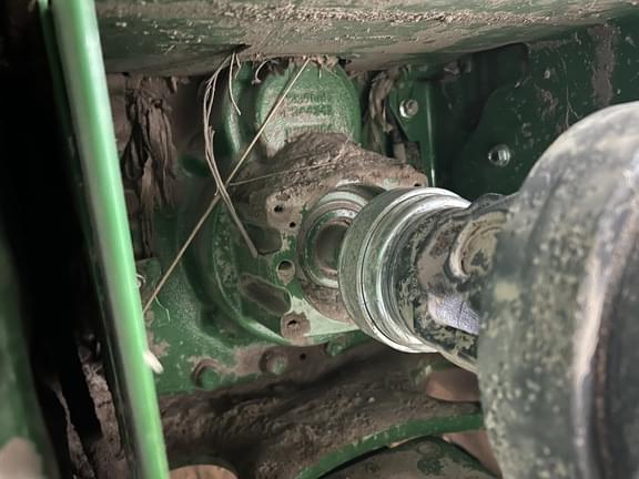 Image of John Deere 8R 250 equipment image 3