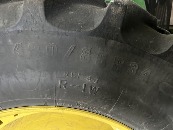 Image of John Deere 8R 250 equipment image 4