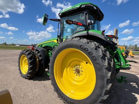 Image of John Deere 8R 250 equipment image 2