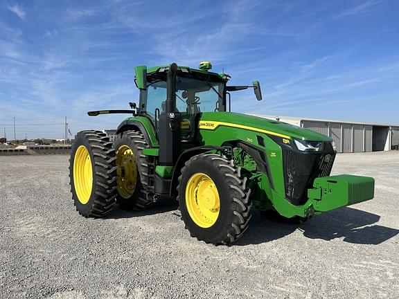 Image of John Deere 8R 250 Primary image