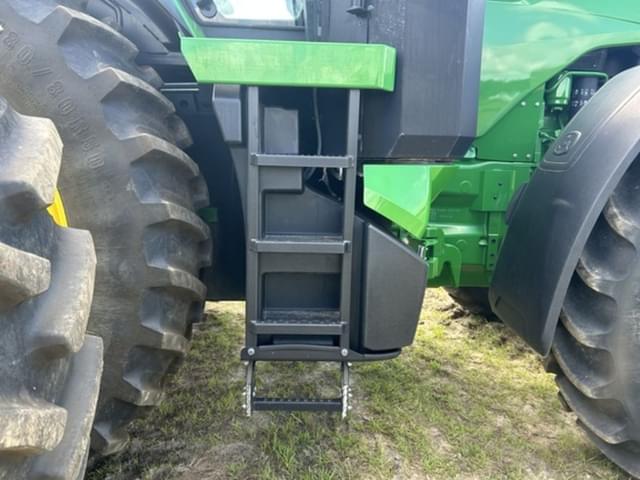 Image of John Deere 8R 250 equipment image 4