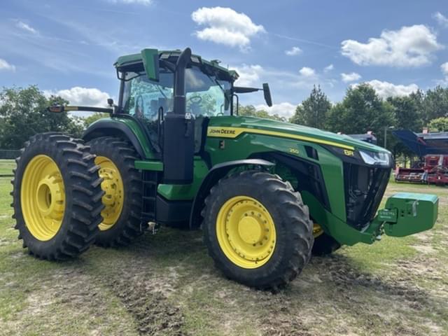 Image of John Deere 8R 250 equipment image 1