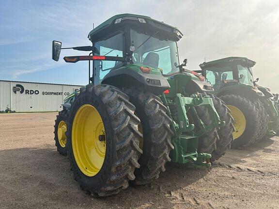 Image of John Deere 8R 250 equipment image 2