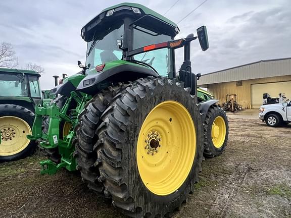 Image of John Deere 8R 250 equipment image 2