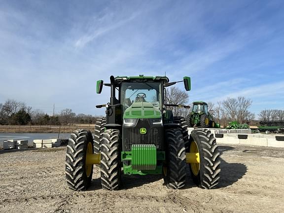 Image of John Deere 8R 250 equipment image 1