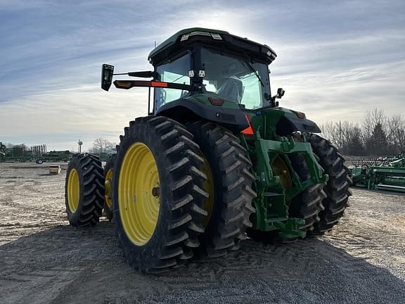 Image of John Deere 8R 250 equipment image 4