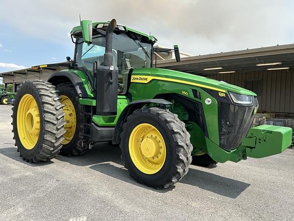 Image of John Deere 8R 250 equipment image 1