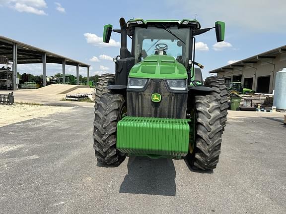 Image of John Deere 8R 250 equipment image 2