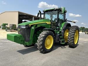 2023 John Deere 8R 250 Image