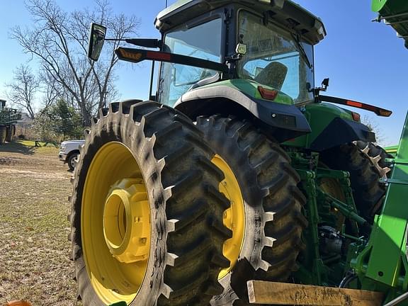 Image of John Deere 8R 250 equipment image 3