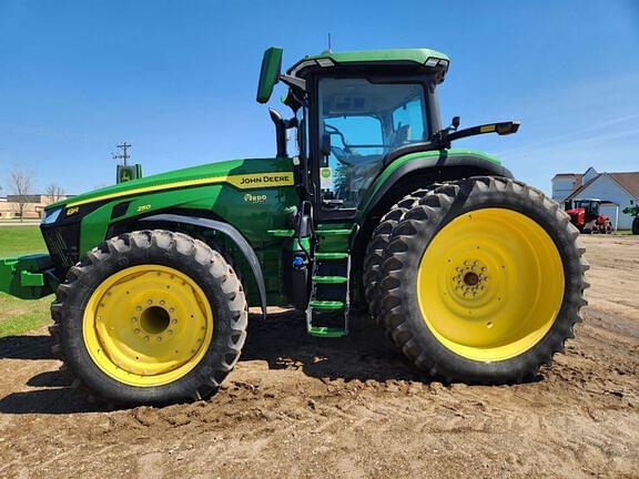 Image of John Deere 8R 250 equipment image 1