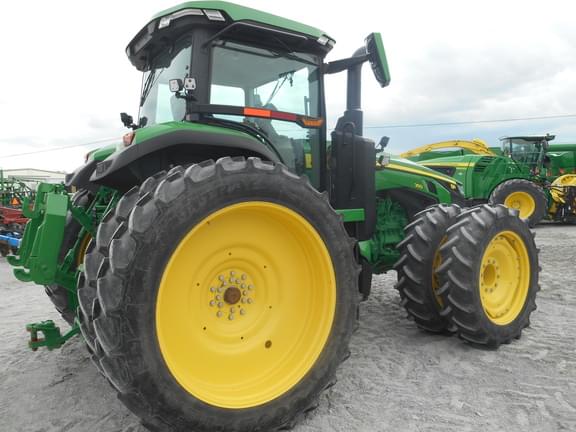 Image of John Deere 8R 250 equipment image 4
