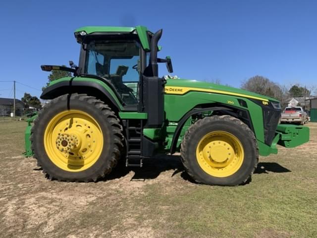 Image of John Deere 8R 250 equipment image 2