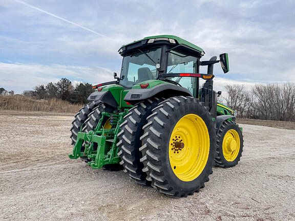 Image of John Deere 8R 250 equipment image 4