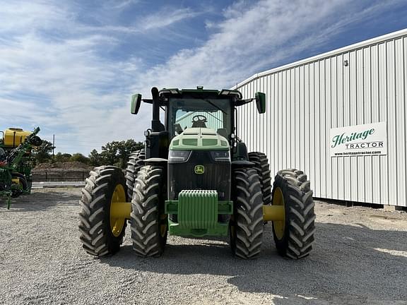 Image of John Deere 8R 250 equipment image 2