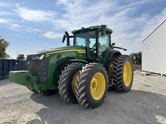 2023 John Deere 8R 250 Equipment Image0
