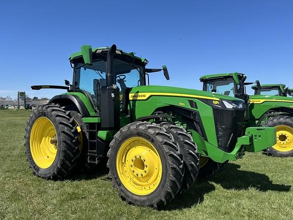 Image of John Deere 8R 250 Primary image