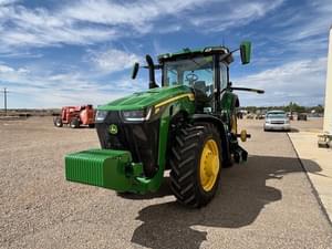 2023 John Deere 8R 250 Image