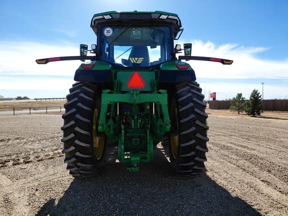 Image of John Deere 8R 250 equipment image 3