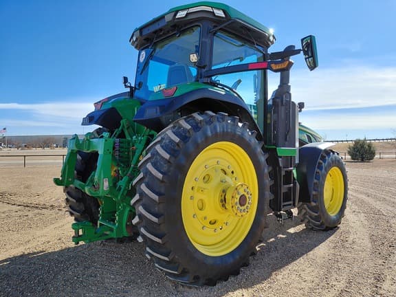 Image of John Deere 8R 250 equipment image 4