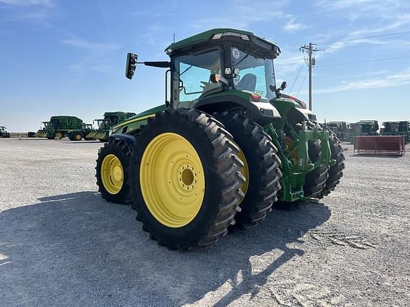 Image of John Deere 8R 250 equipment image 2