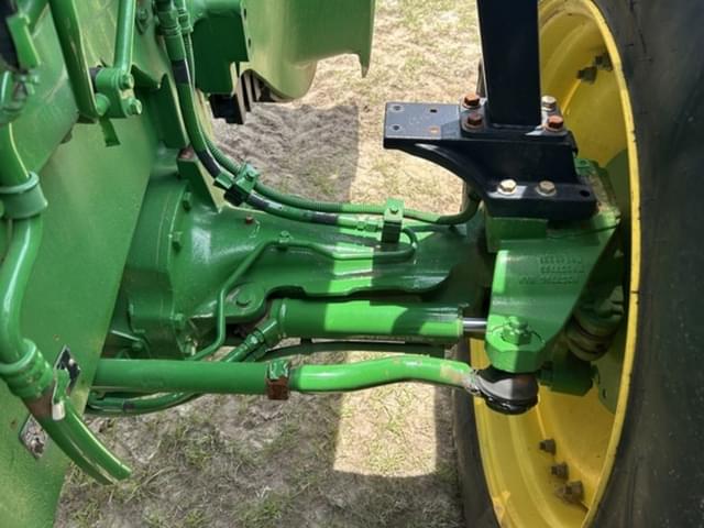 Image of John Deere 8R 250 equipment image 2