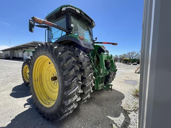 Image of John Deere 8R 250 equipment image 1