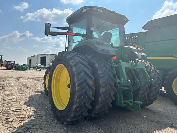 Image of John Deere 8R 250 equipment image 1