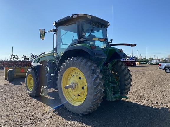 Image of John Deere 8R 250 equipment image 2