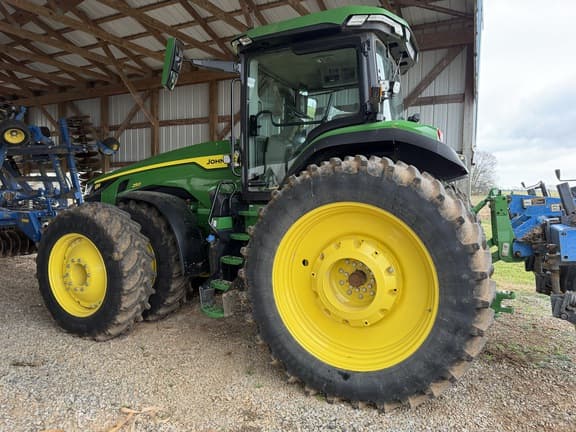 Image of John Deere 8R 250 equipment image 1