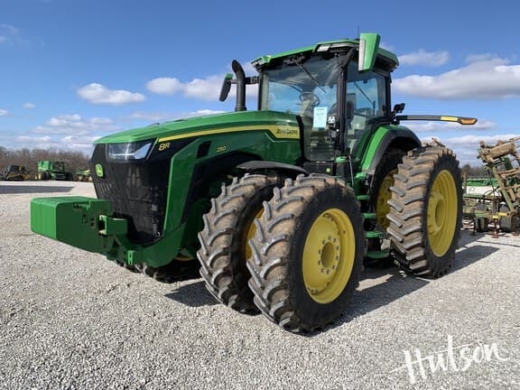 Image of John Deere 8R 250 equipment image 1