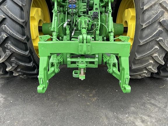 Image of John Deere 8R 250 equipment image 3