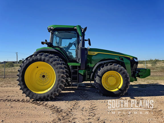 Image of John Deere 8R 250 equipment image 1